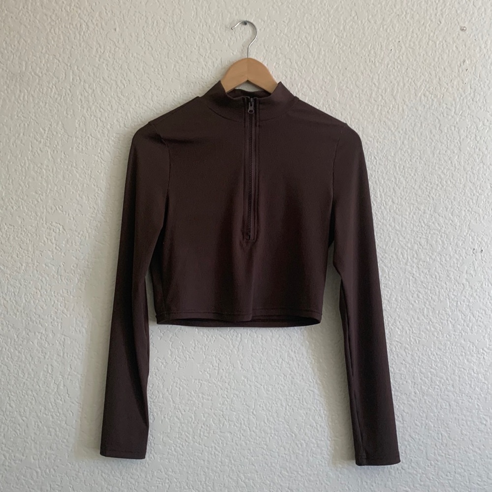 SHEIN, size Medium, brown long sleeve crop top